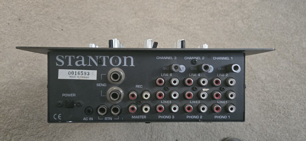 Stanton RM-THREE 3-Channel Analog DJ Mixer, FX Loop, Rack Mountable