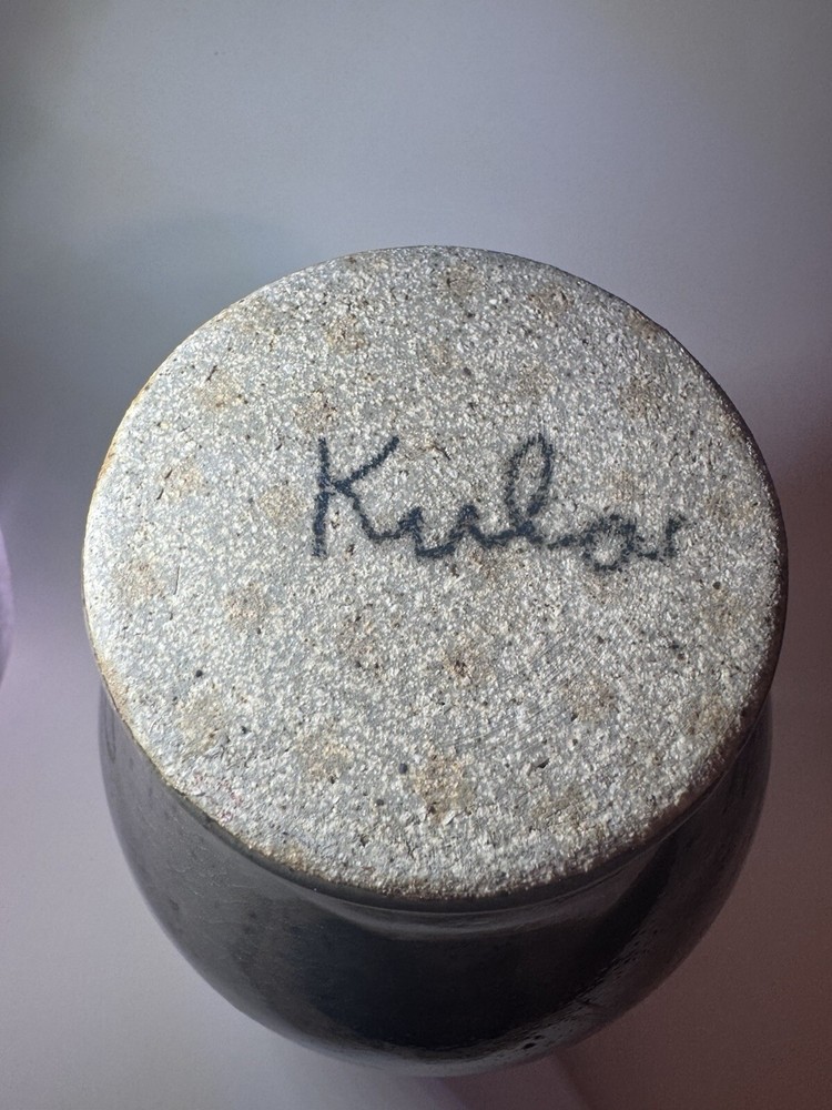 Kula Signed Flower Vase Beautiful 8”