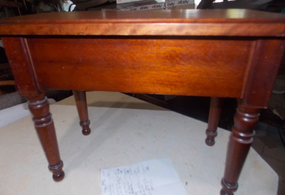 Solid Mahogany Vanity Bench (RP-VB-26)