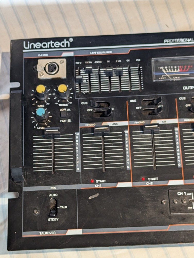 DJ Lineartech Professional Mixer E-320 Equalizer Talk over 4CH 3Phono One Speak