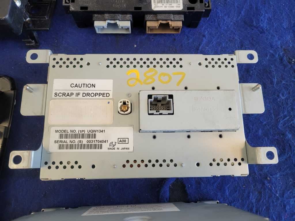 2011 Ford Mustang GT Info-GPS-TV Screen Front Dash Navigation Shaker 2807