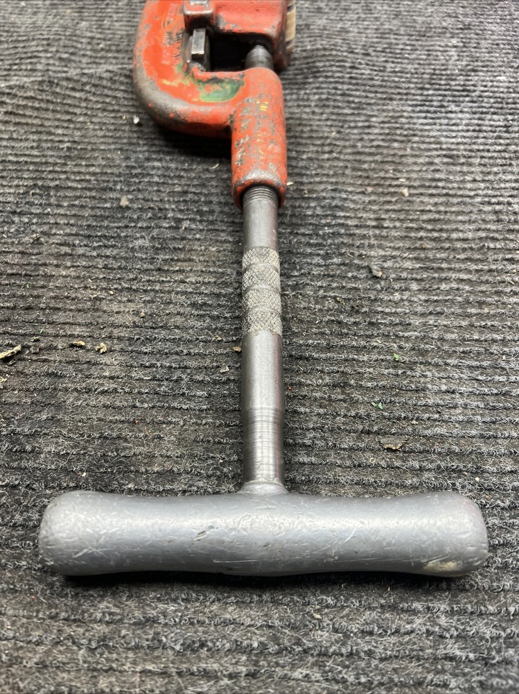 Used Ridgid 202 Pipe Cutter Wide Roll