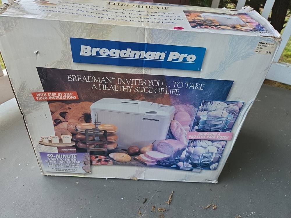 Breadman Pro TR -850 Automatic Bread Maker 2LB Capacity