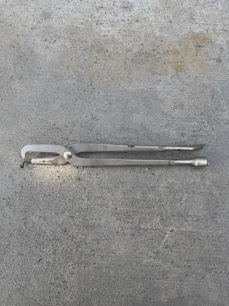 Snap-on 131A Brake Drum Spring Plier Tool