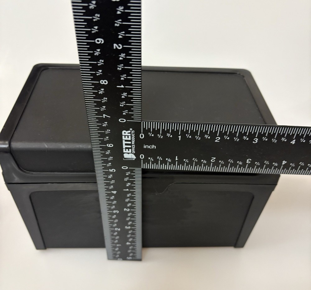 BLACK PLAYING CARD STORAGE CASE HARD SHELL • EXCELLENT CONDITION