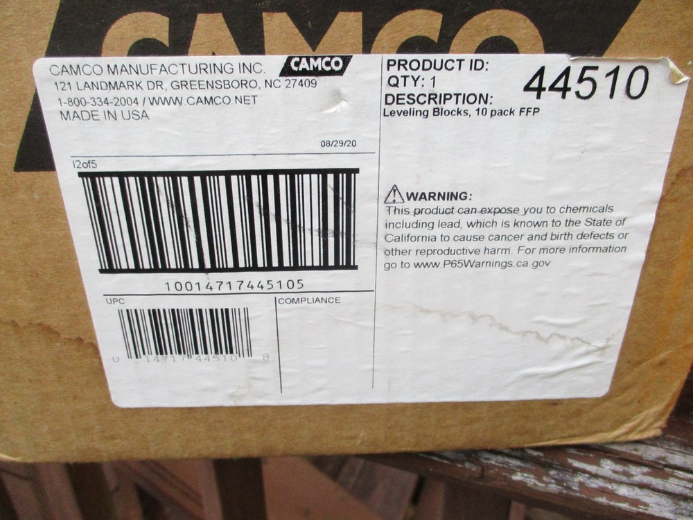 Camco Heavy Duty RV Leveling Blocks Durable Resin Interlocking Blocks Stack (10)