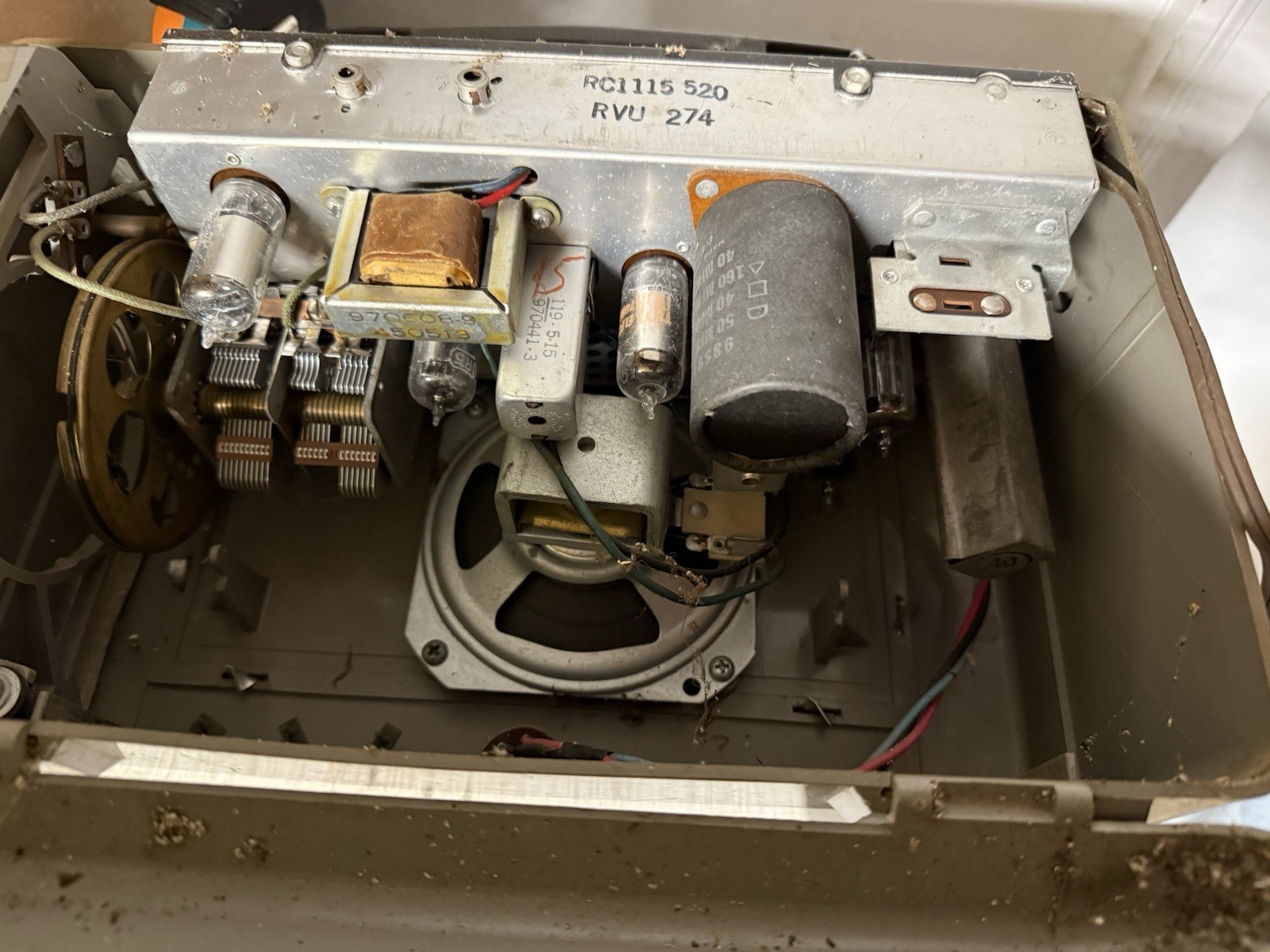 Vintage RCA Victor AM 5-Tube Radio 6-BX-63