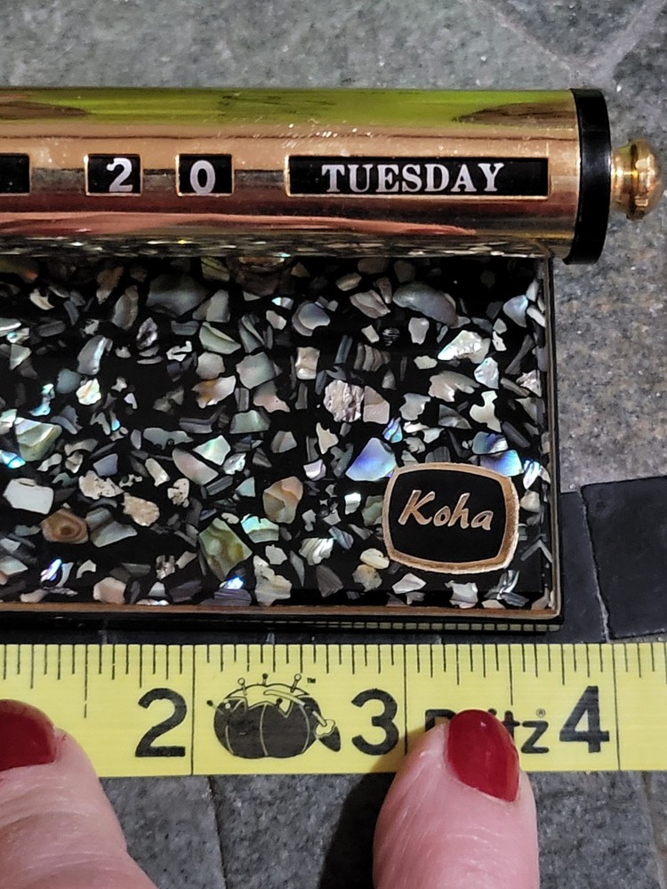 Vintage Rolling Desktop Calendar With Paua Shell