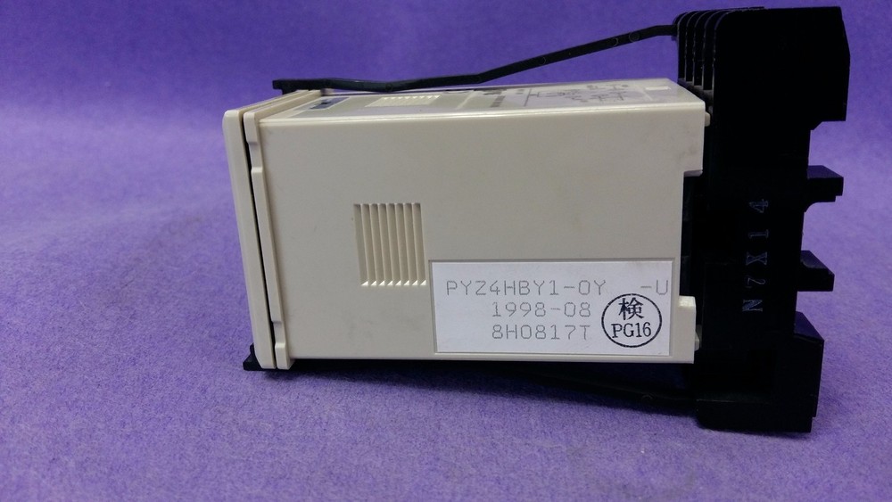 FUJI PYZ4HBY1-OY-U Temperature Controller,USED