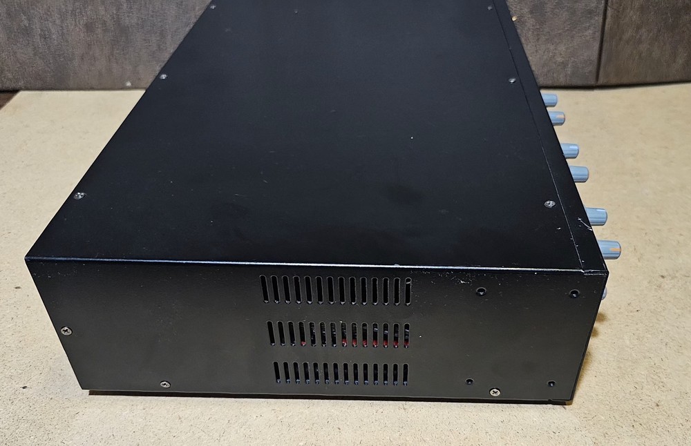 Pyle PT8050CH 8 Channel Audio Source Mixer Amplifier System -Missing BT Antenna-