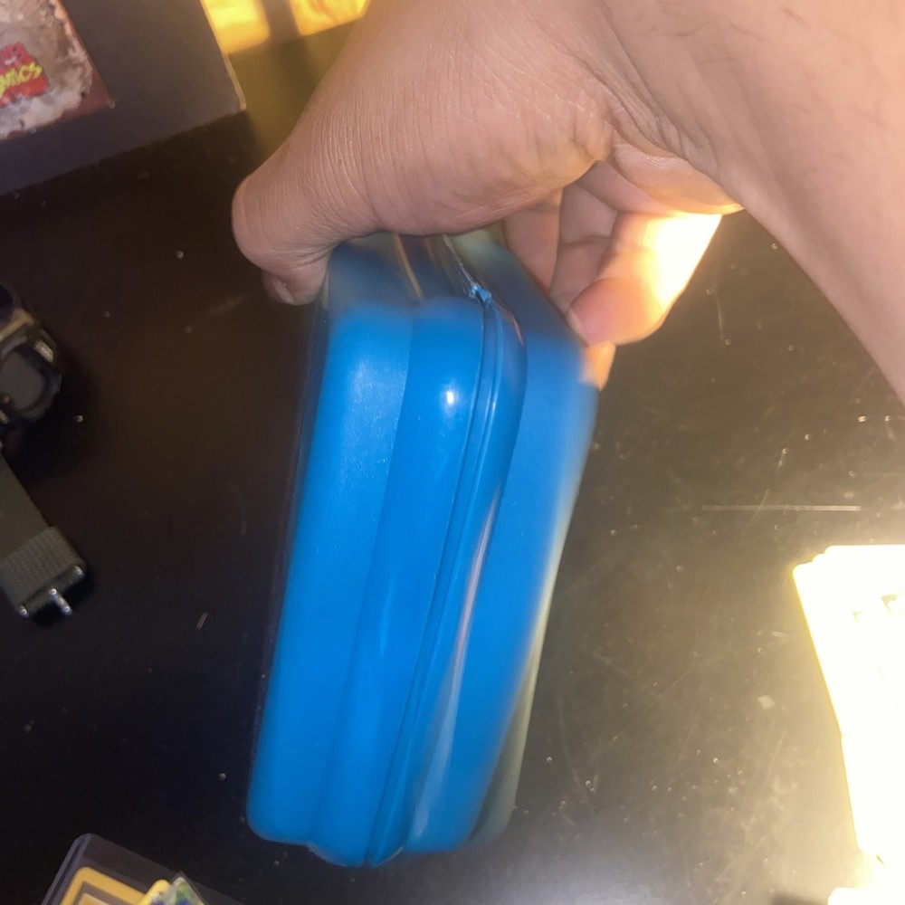 Tupperware: Wonder Woman sandwich container