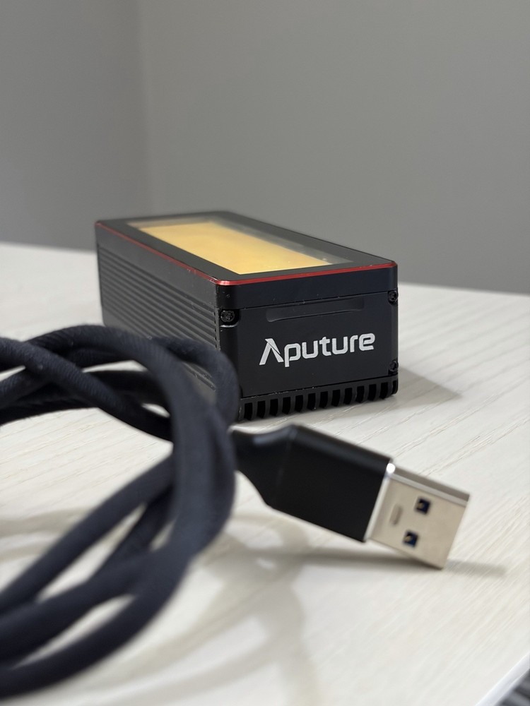 Aputure AL-MW Mini LED Light - Excellent Condition