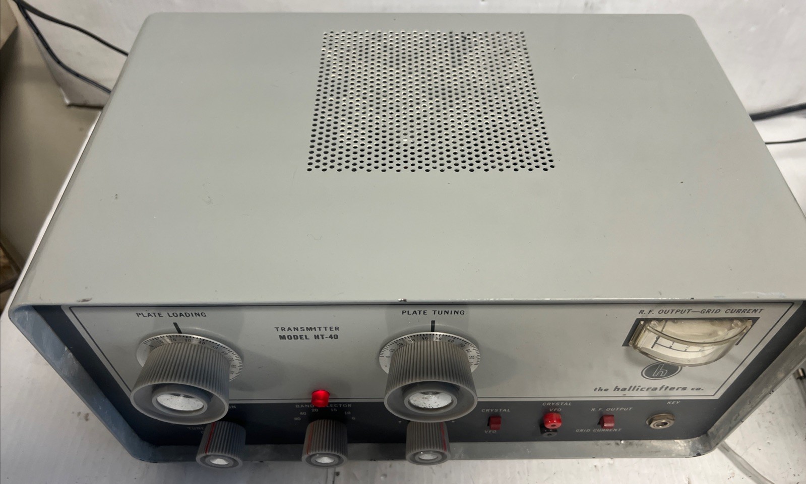Hallicrafters HT-40 Radio Transmitter Re-Capped Works Please Read description.