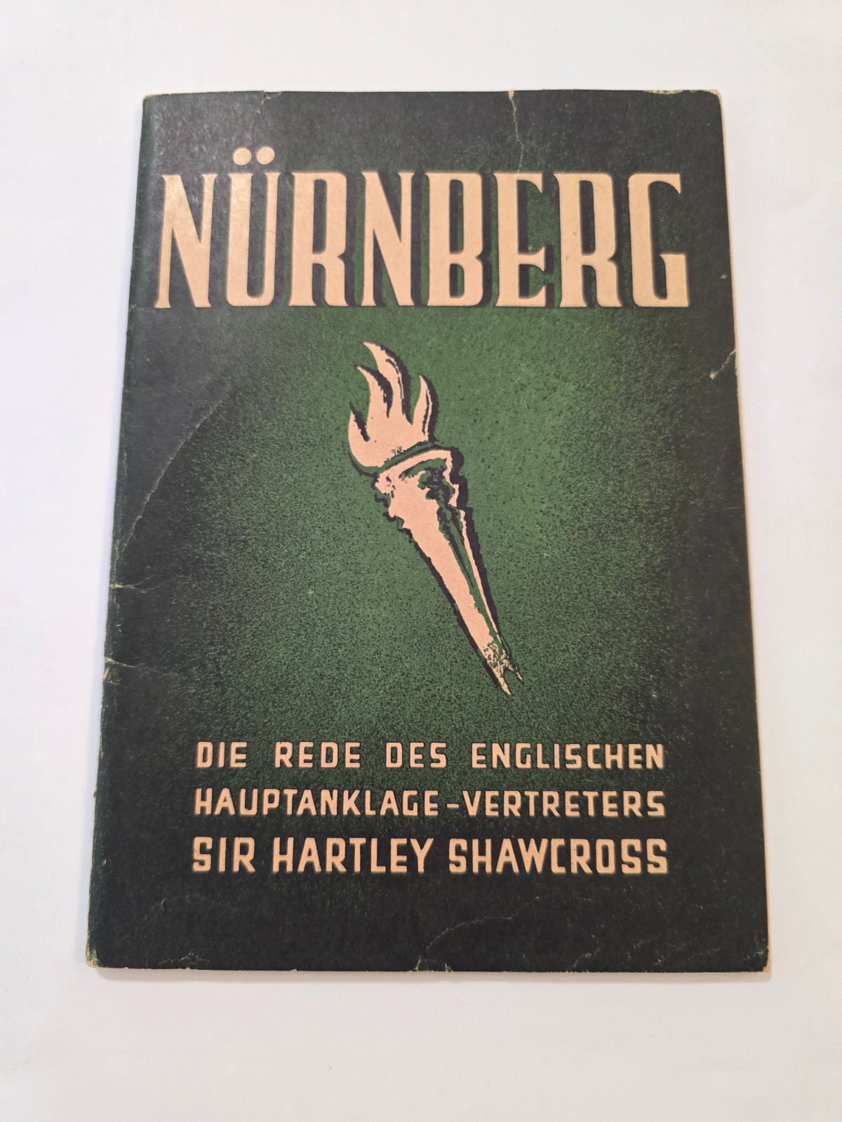 Post WW2 German 1946 Nurnberg Trials Book Shawcross Speech German Edition