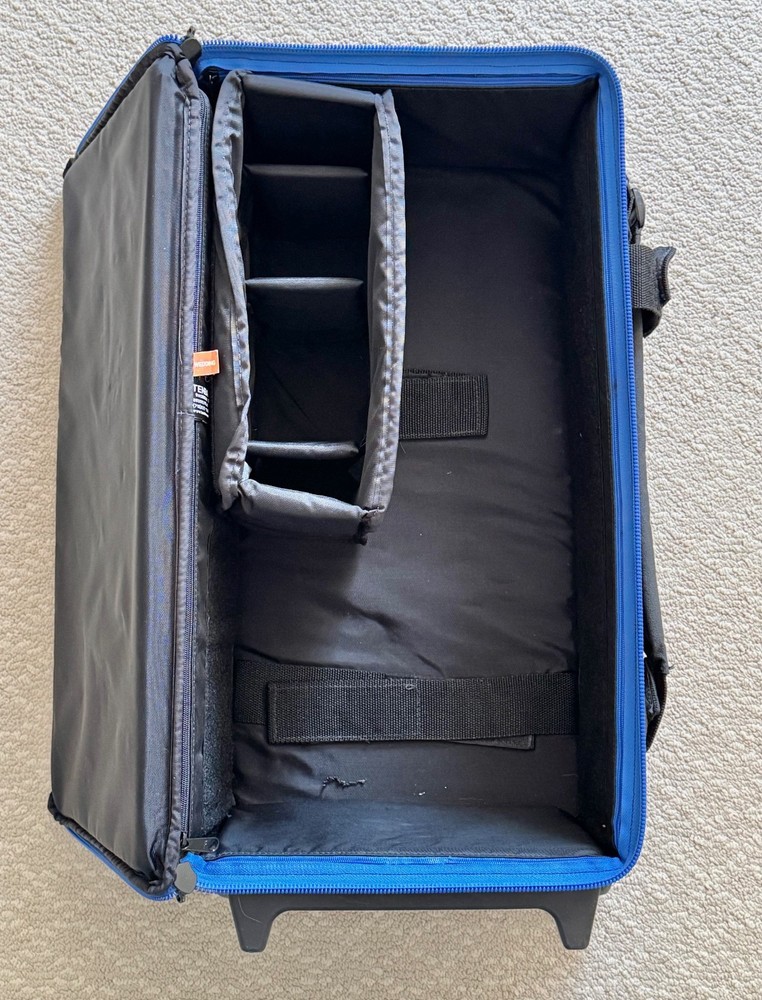 Tenba P2003 Wedding Car Case with Wheels Excellent