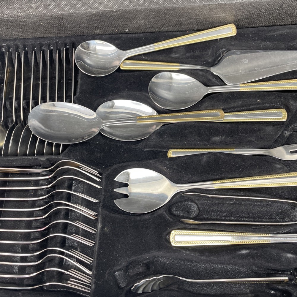Solingen Silverware Germany 18/10 66 Piece Dinnerware Plus Case Incomplete