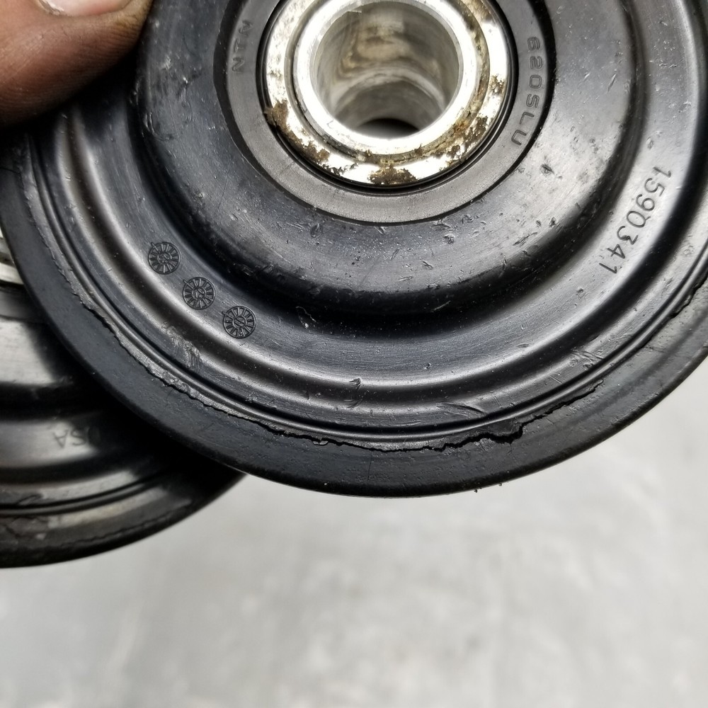 2011-2014 Polaris Rush Switchback rear upper bogie wheels 1590341