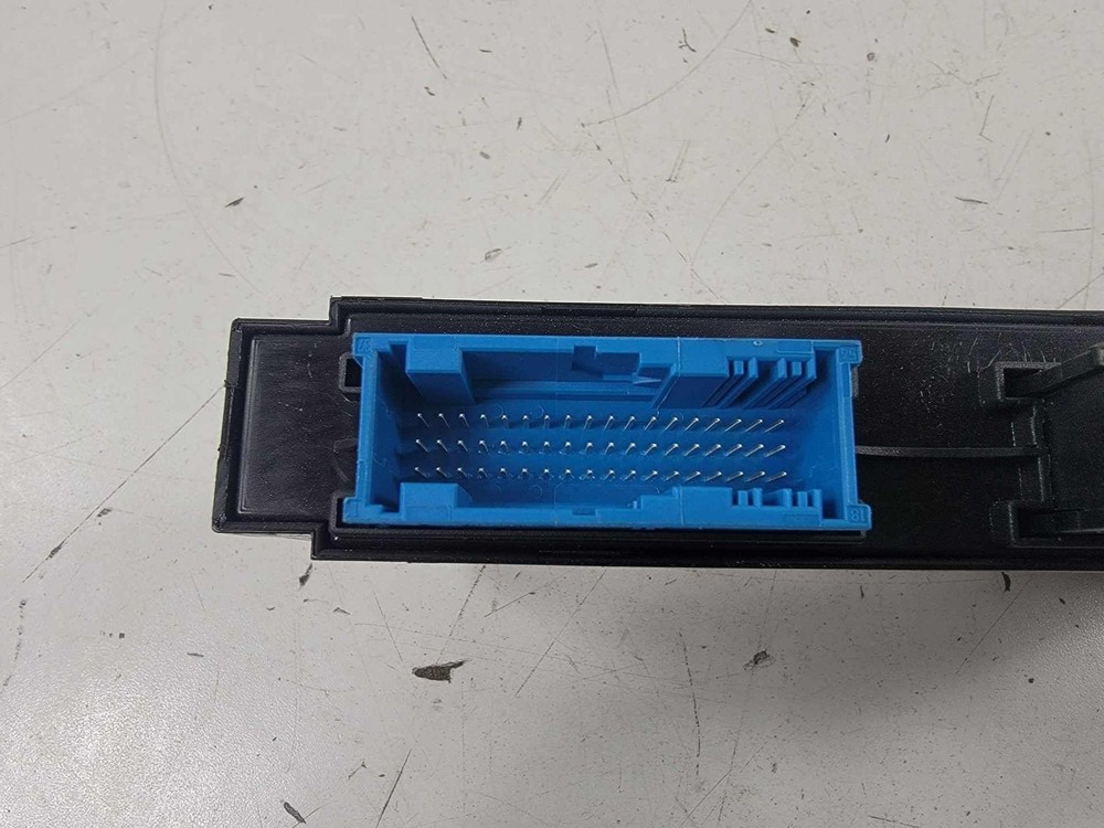 08-13 BMW E90 E92 E93 M3 OEM Body Control Module BCU BCM