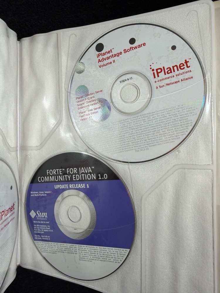 SUN Microsystem Solaris 8 SPARC Platform Edition Manuals Software Bonus CD’s