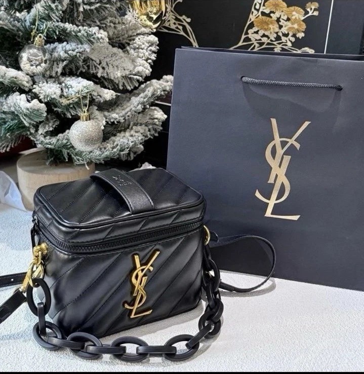 GWP VIP 𝖸𝗏𝖾𝗌𝖲𝖺𝗂𝗇𝗍𝖫𝖺 Converted YSLBeauty Vanity Case Black Purse Bag