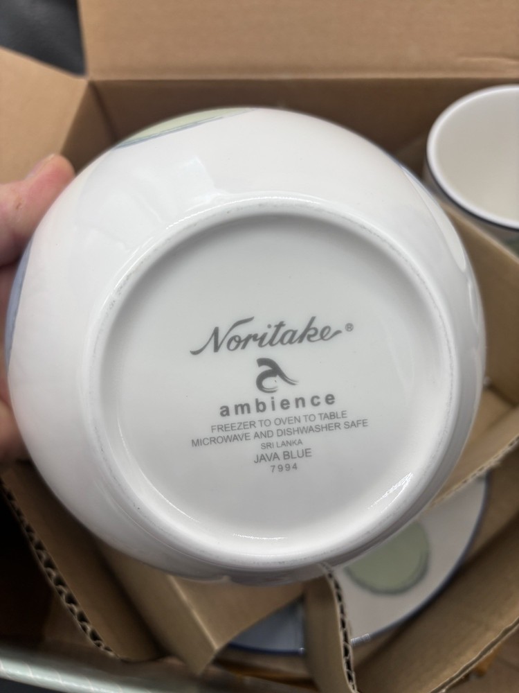 Noritake Ambience Blue Java 4 Pc Setting NIB