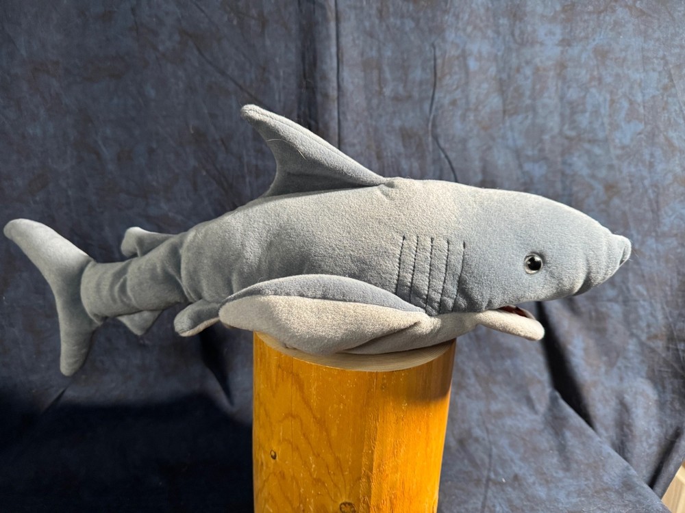 Folkmanis Puppet 22" Great White Shark Hand puppet, EUC