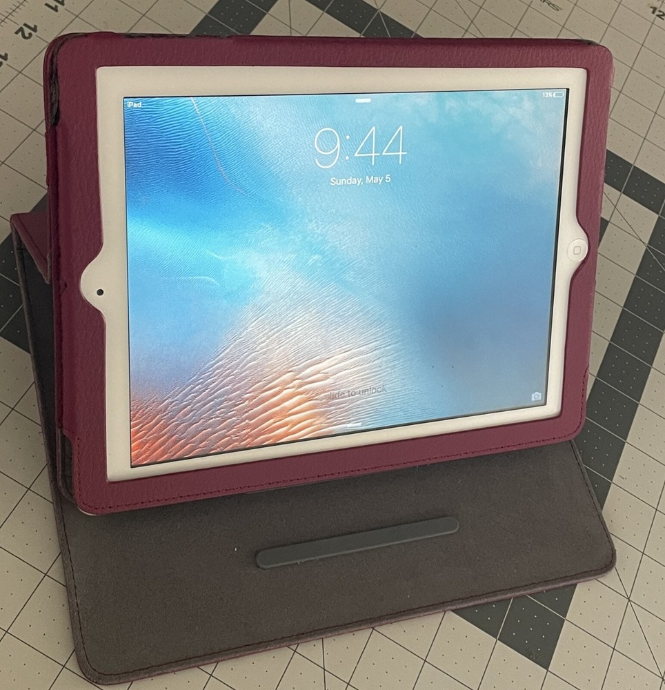 Apple Ipad Tablet A1395 MC979LL/A