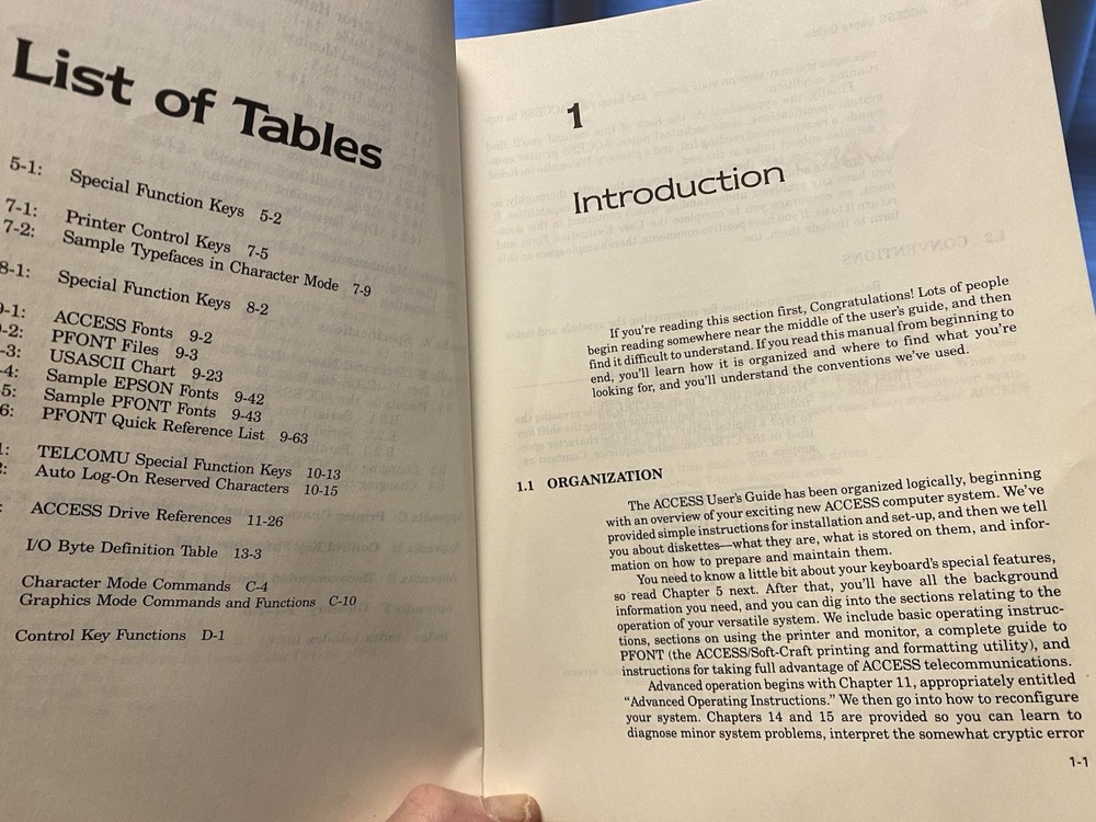 Rare Access Matrix CP/M Portable Vintage Computer from 1983 w System Software