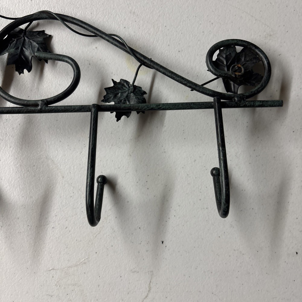 Rustic Wrought Iron Style Wall Mounted Coat Rack – 5 Hooks – Maple Leaf Design