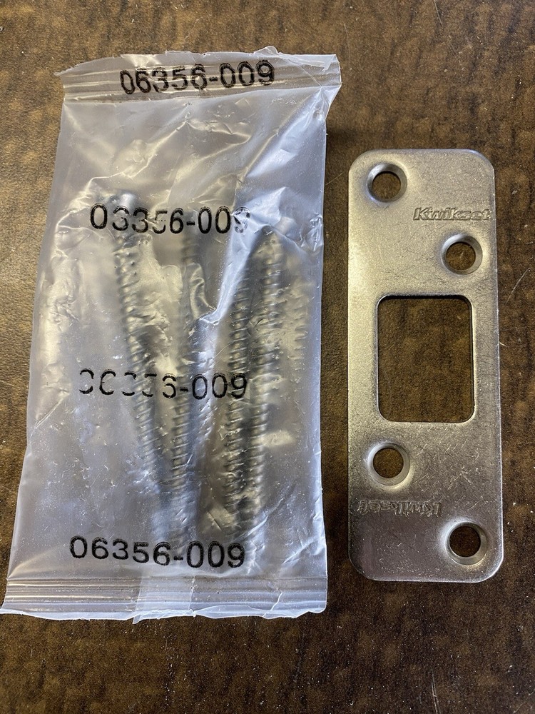 Kwikset 83223 Deadbolt Round Corner Strike