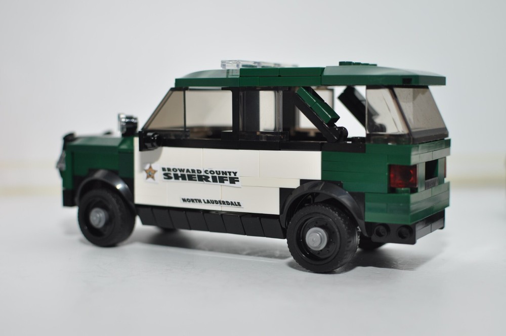 Police Interceptor Utility Broward County Model compatible with LEGO® Bricks