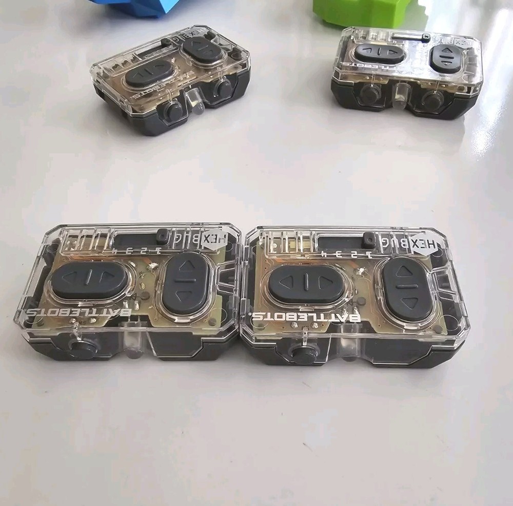 Battle Bots Hexbug Rc Lot Robots With Four Remotes Untested Pieces