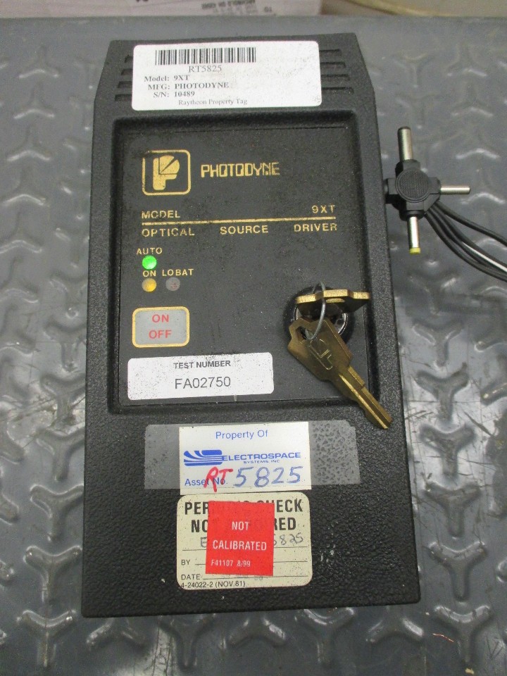 3M Photodyne Model 9XT Optical Source Driver with Case