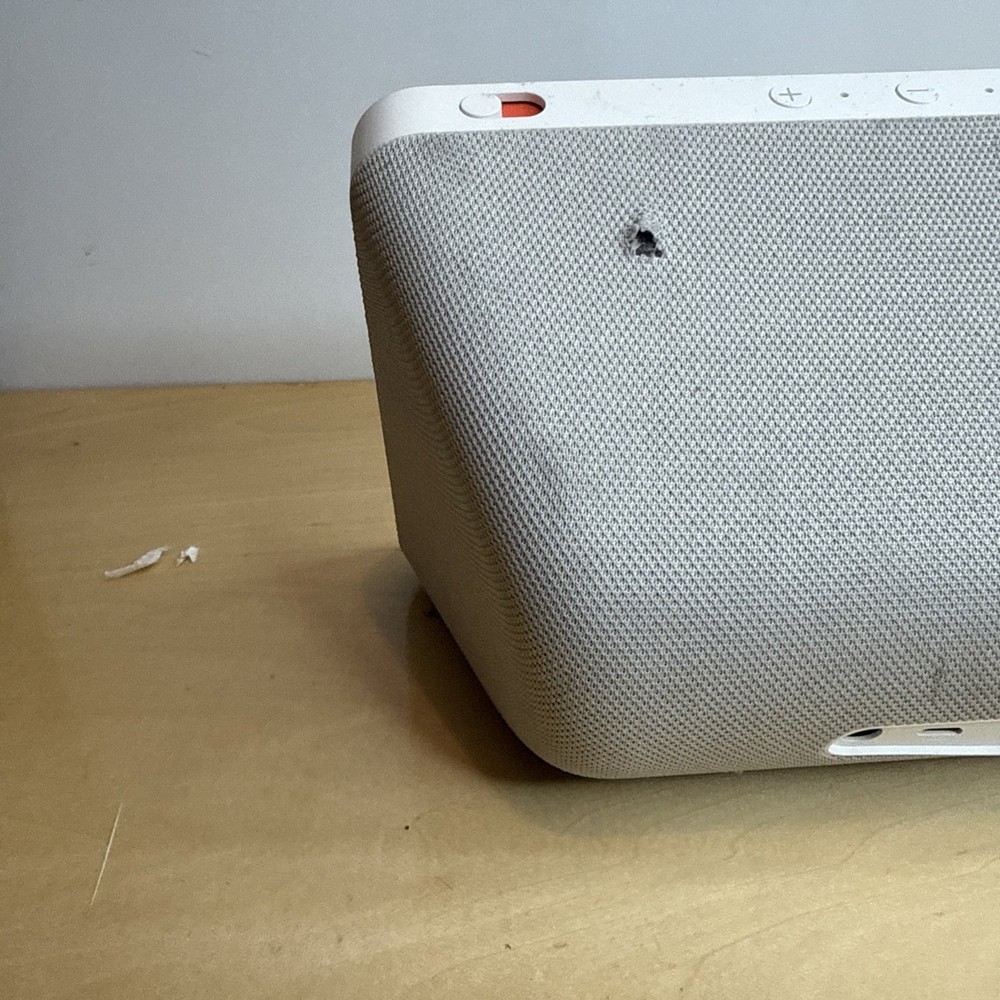 Amazon Echo Show 8 *2nd Gen* White Smart Speaker C7H6N3 Tested READ