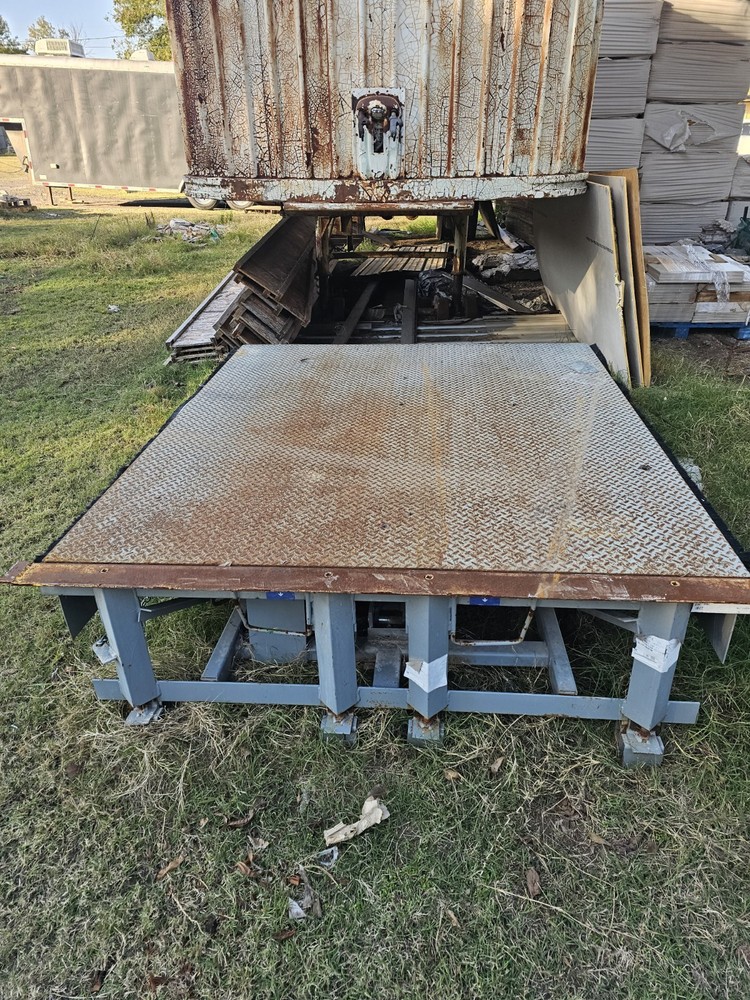 Serco PAL Series Power-Assisted Dock Leveler