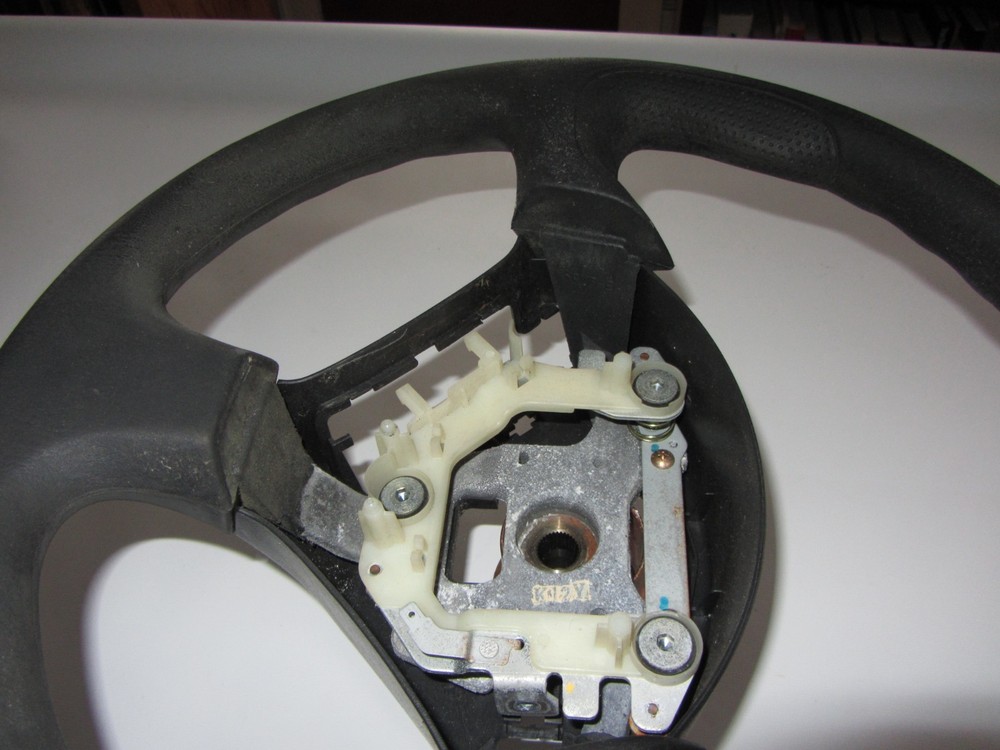 Honda Insight 2000 Steering Wheel OEM