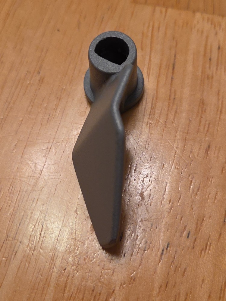 TOASTMASTER Bread Machine Paddle Model TBR15 Kneading Blade Maker Baker Part