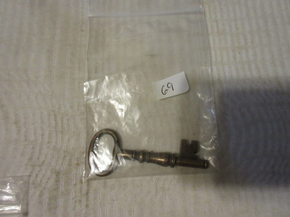 Antique Vintage Brass Solid Barrel Skeleton Key 2.5" Long