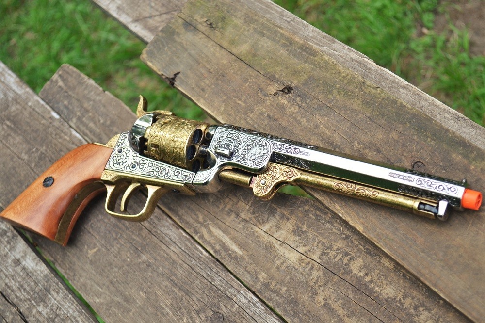 Colt M1851 Navy Revolver - Civil War - 1851 - Non-Firing Denix Replica