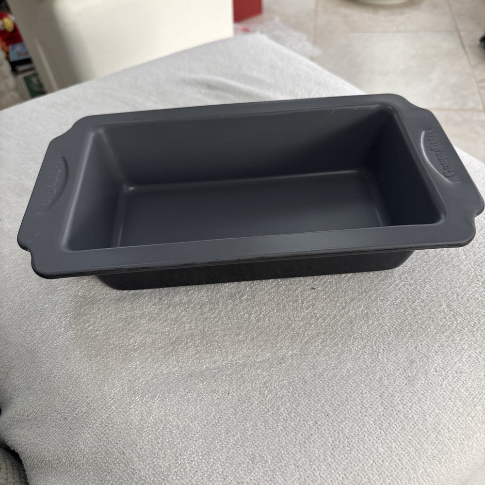 green pan Bread Or Meatloaf Pan