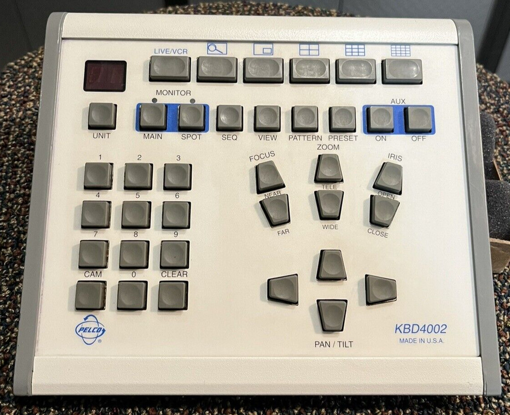 (1) PELCO KBD4002 Keyboard Controller. TESTED AND RE-BOXED. EXCELLENT.
