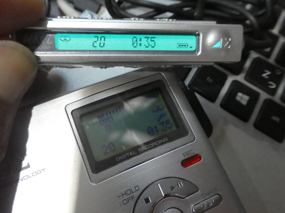 Rare! SHARP MD-DR7 Silver MiniDisc Walkman Recorder Portable Player w/box