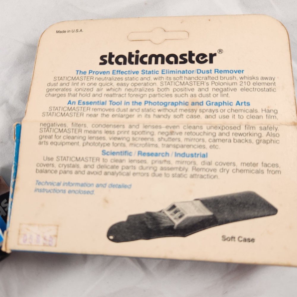 Vintage Staticmaster Brush 1C200 in Original Box w/ Soft Case & Instructions