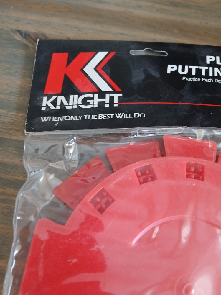 Knight Plastic Putting Cups~5 Packs