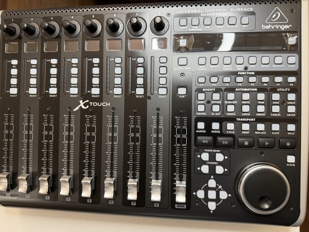 Behringer X-Touch DAW Control Surface + Decksaver EXC Boxed