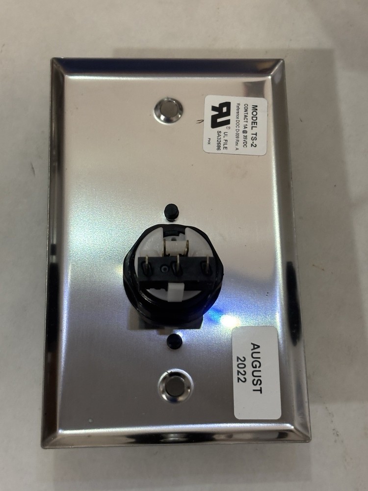 Alarm Controls Assa Abloy TS-2: Push to Exit Button 1.5” Green