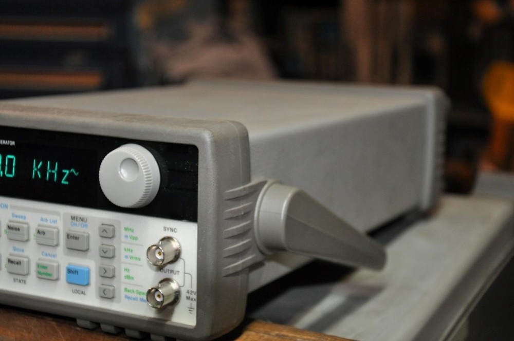 HP 33120A Function / Arbitrary Waveform Generator, 15 MHz