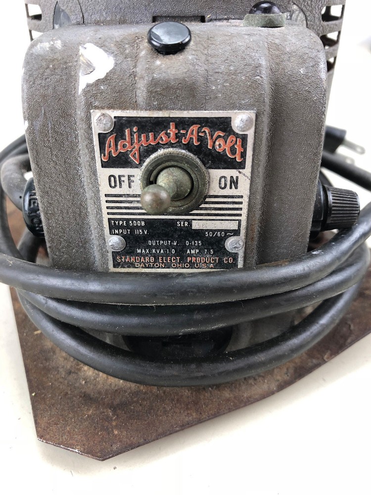 Adjust-A-Volt Variable Transformer. Output 0–135 VAC, 7.5 Amp, max KVA 1.0
