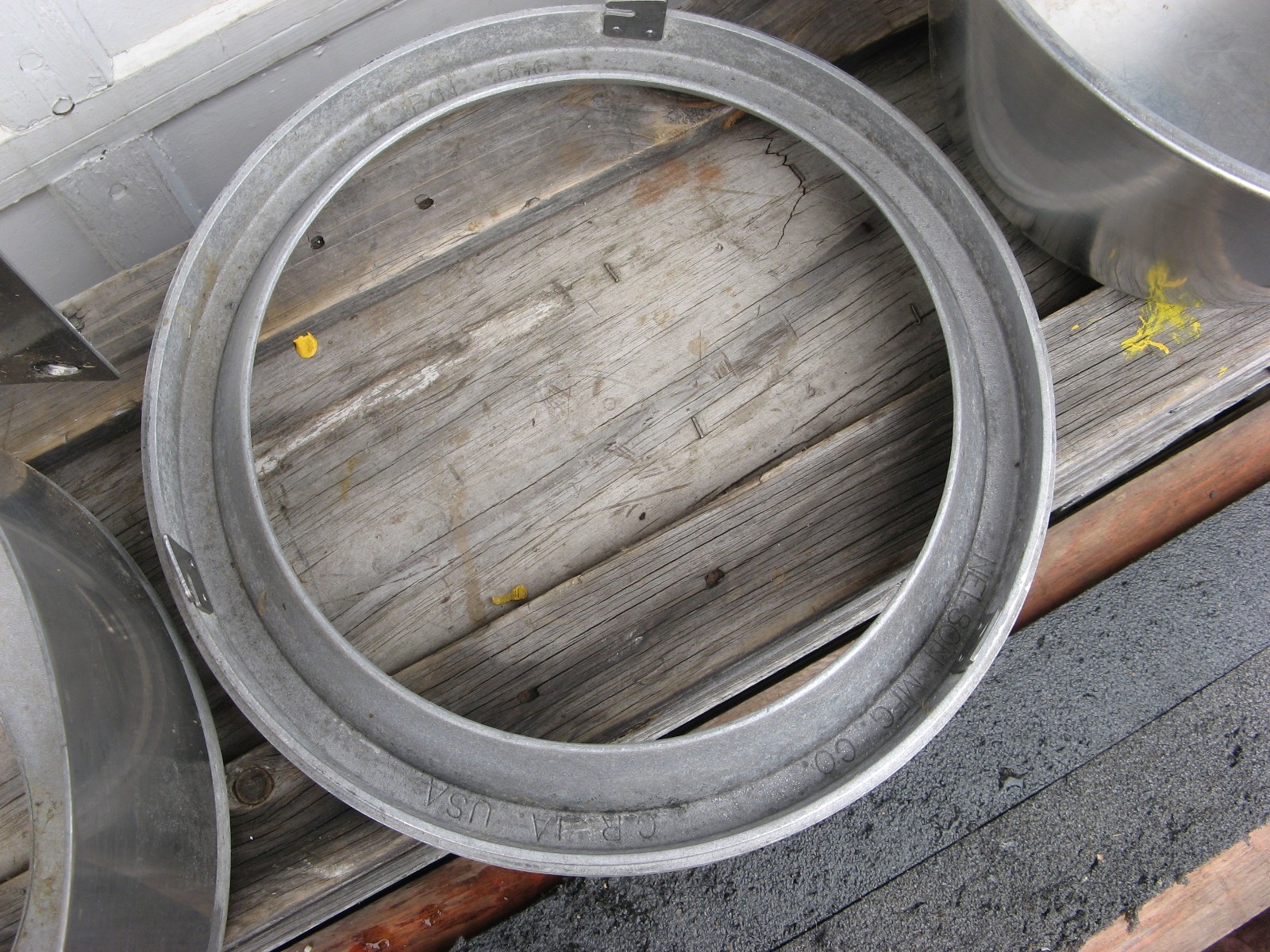 NELSON 560-SE 13qt. HORSE FEEDER Corner-Mount Stainless Steel