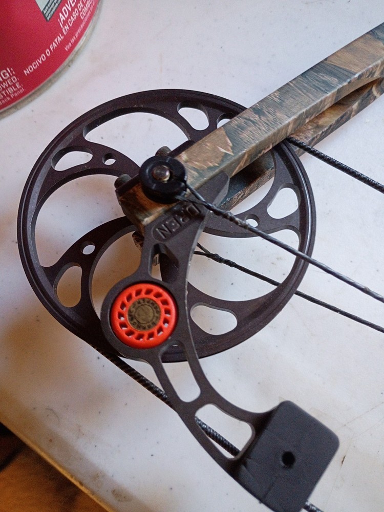 Mathews Drenalin Compound Bow 28" Draw 70lb